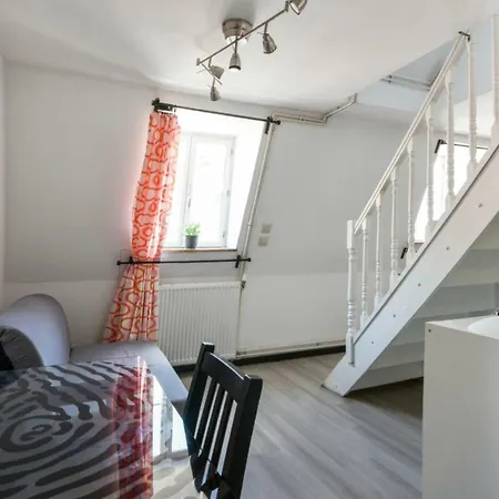 Lägenhet Cozy Flat Close To Stations And Old *